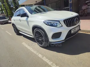 Mercedes-Benz GLE-Class 2019 White
