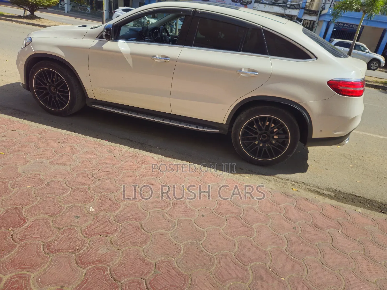 Mercedes-Benz GLE-Class 2019 White