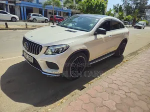 Mercedes-Benz GLE-Class 2019 White