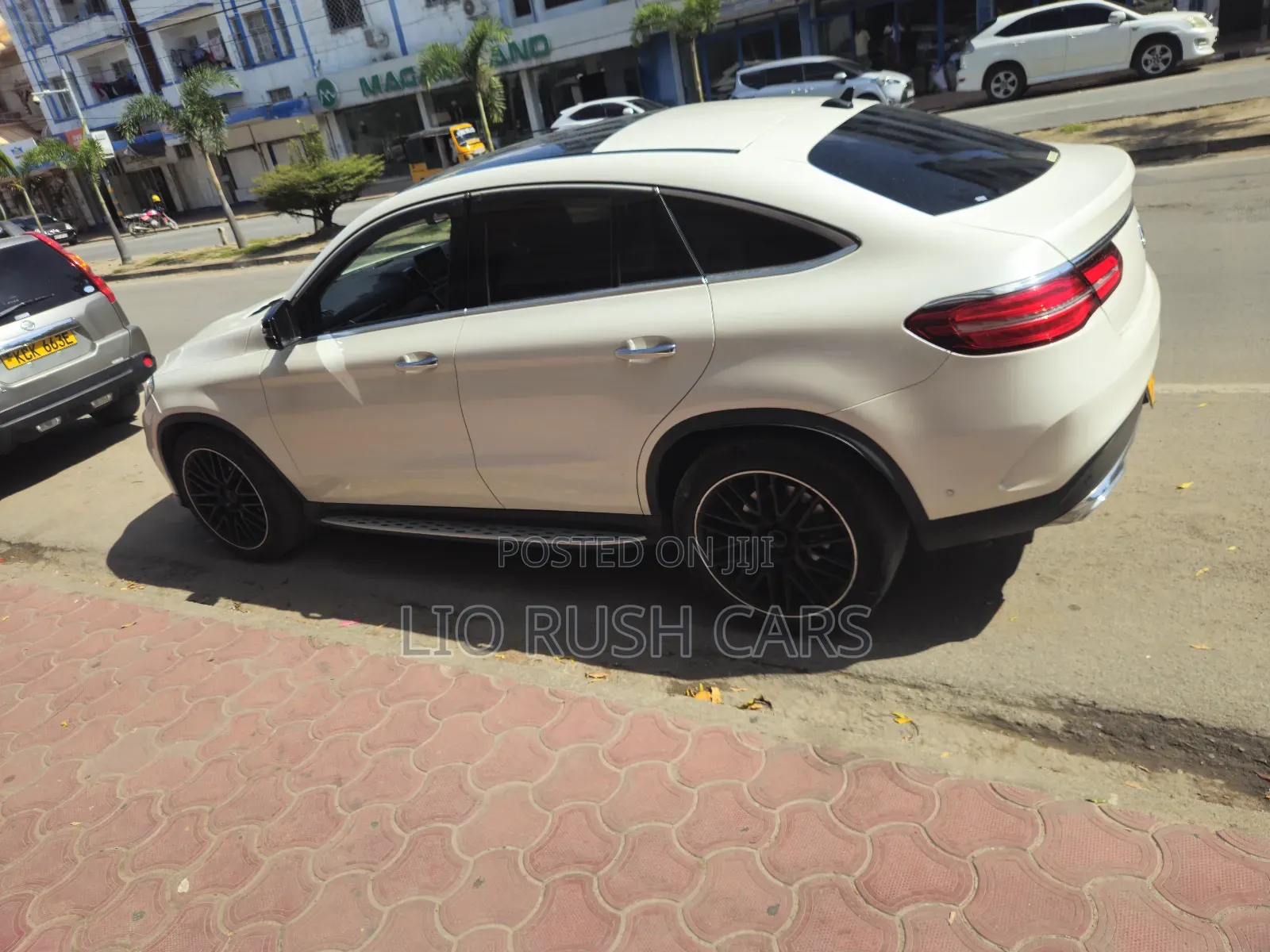 Mercedes-Benz GLE-Class 2019 White