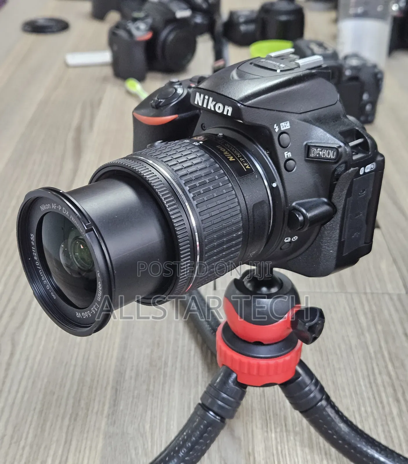 Nikon D5600 DSLR Camera With 18-55mm Ex Us Clean Unit*