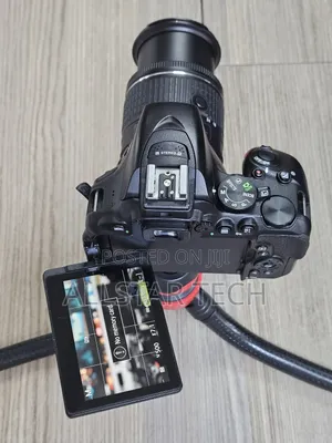 Nikon D5600 DSLR Camera With 18-55mm Ex Us Clean Unit*