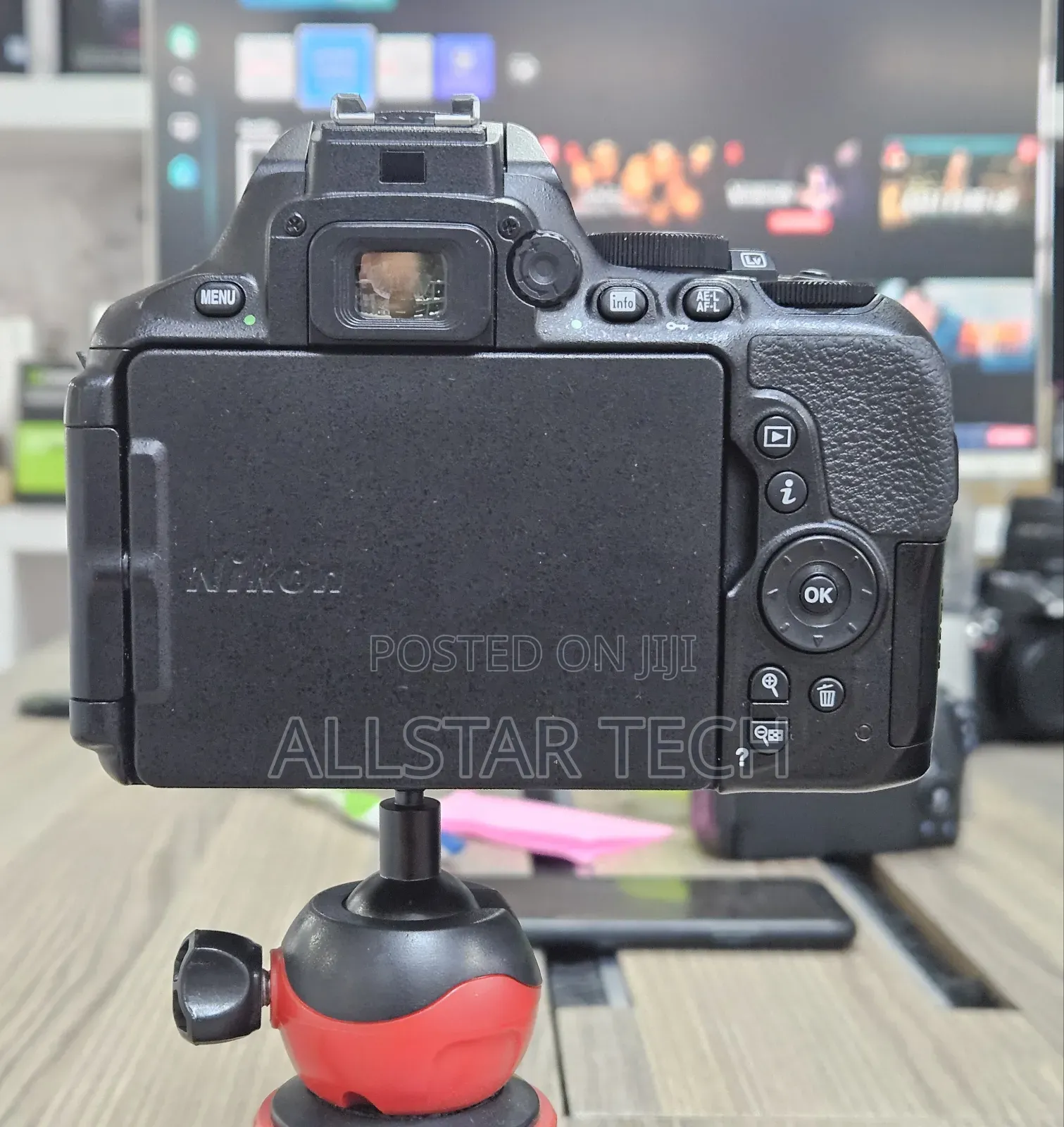 Nikon D5600 DSLR Camera With 18-55mm Ex Us Clean Unit*