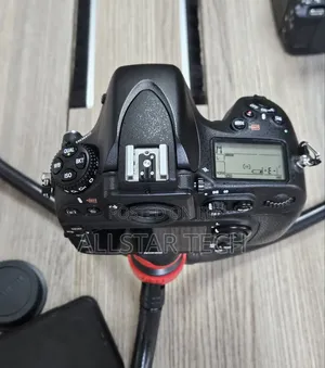 Nikon D800 Digital SLR Camera (Body Only)