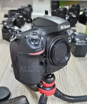 Nikon D800 Digital SLR Camera (Body Only)