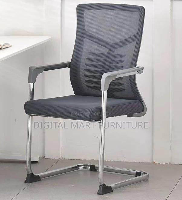 Office Chair: Black Sharp Arms Office Chair