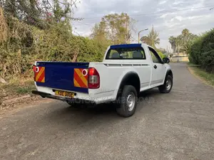 Isuzu D-MAX 2008 White