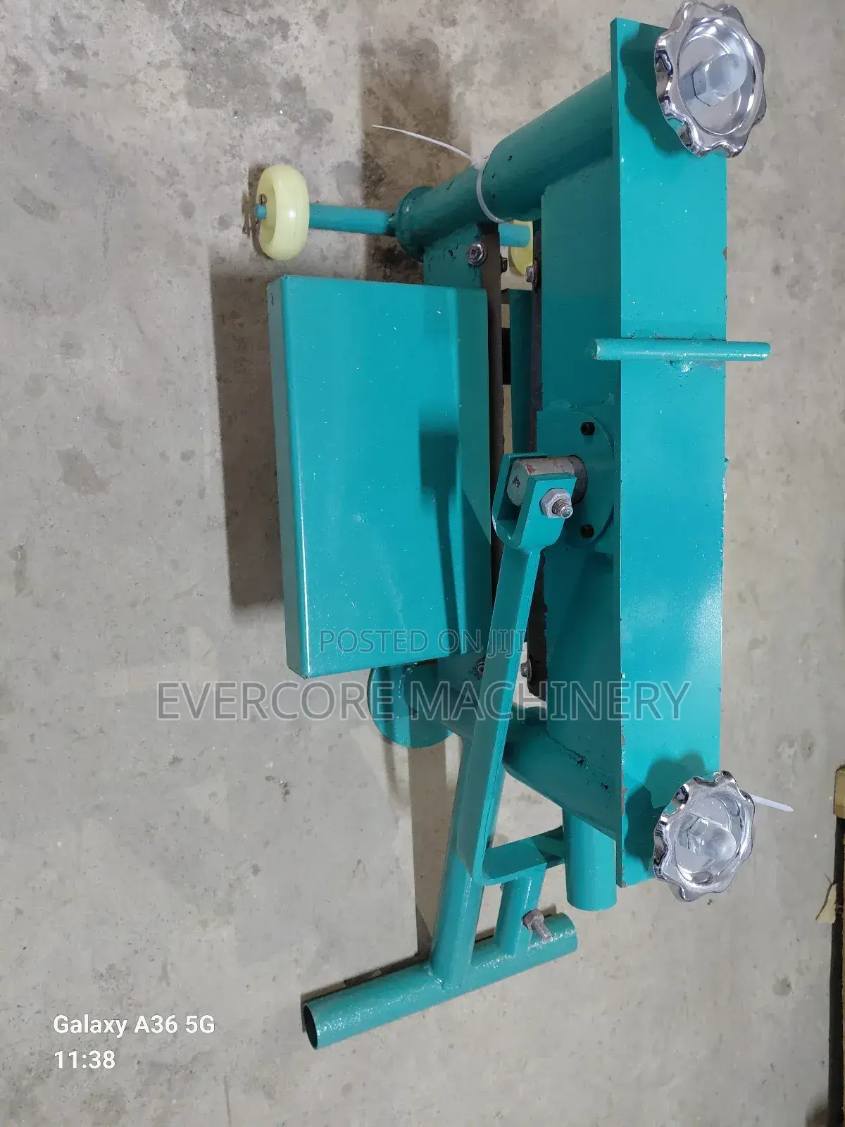 Pacwell Heavy Duty Manual Cabro Cutter Machine.