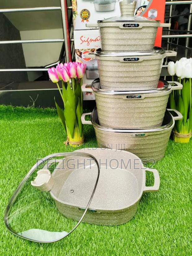 10 Pc Signature Die Cast Cookware Set_man - thumbnail 2