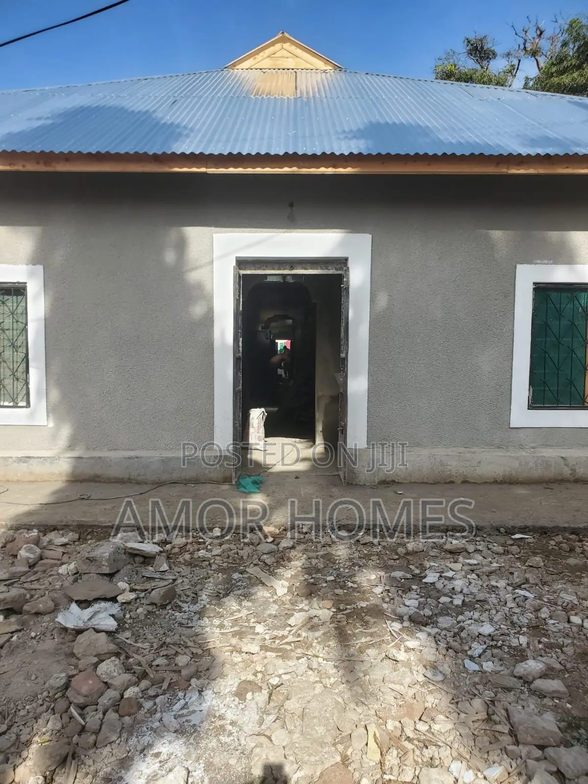 12bdrm House in Leisure, Kongowea for sale