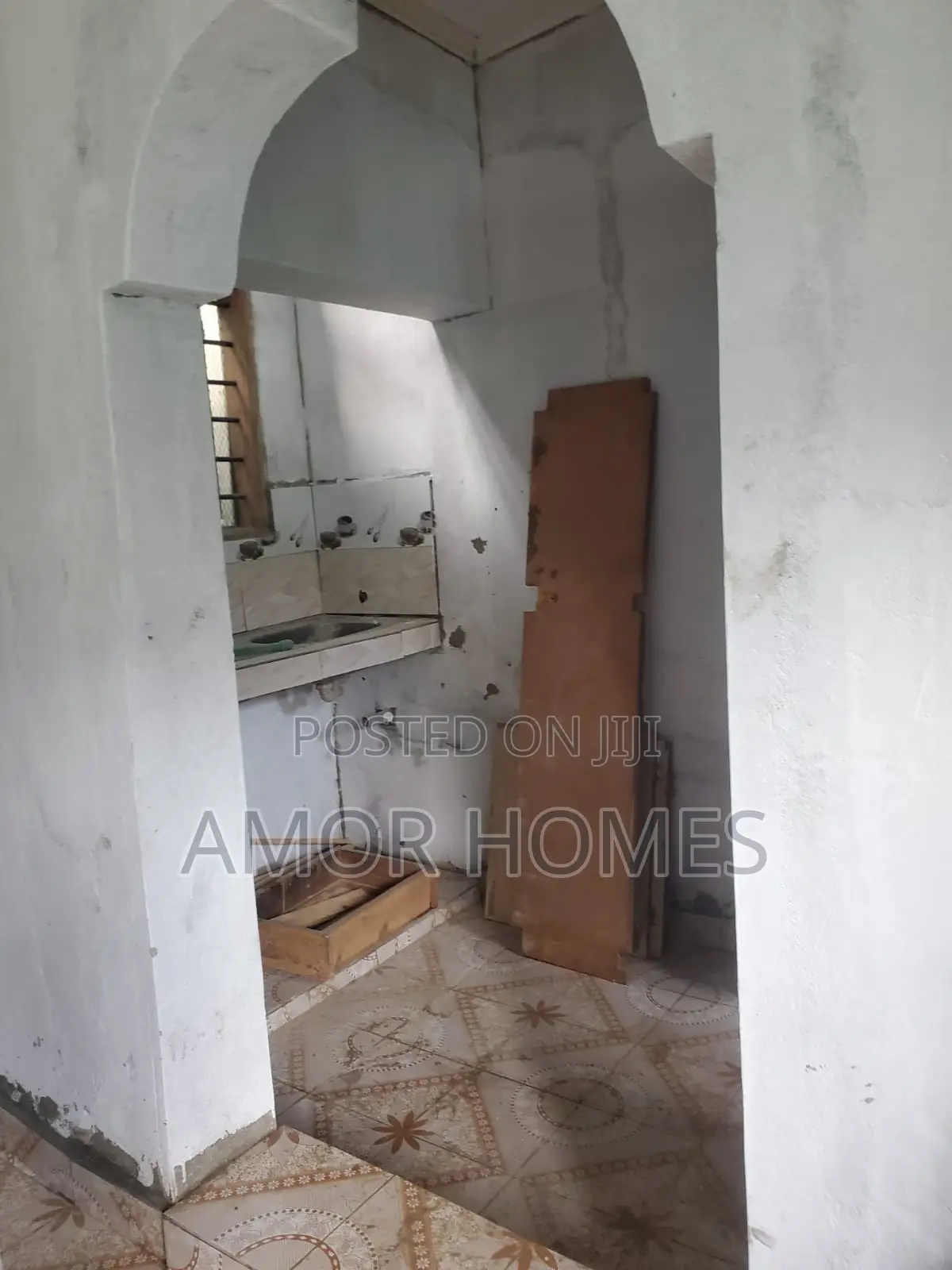 12bdrm House in Leisure, Kongowea for sale