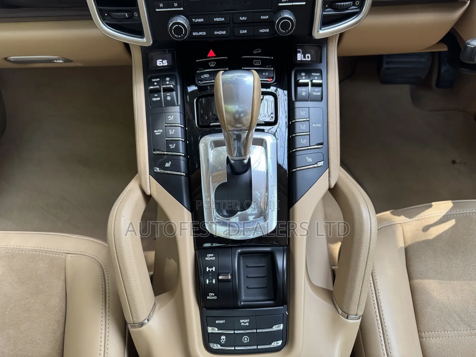 Porsche Cayenne Platinum Edition AWD 2018 White