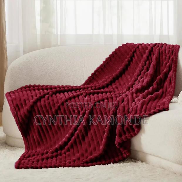 Warm Fleece Throw Blankets Size 6*6 - thumbnail 5
