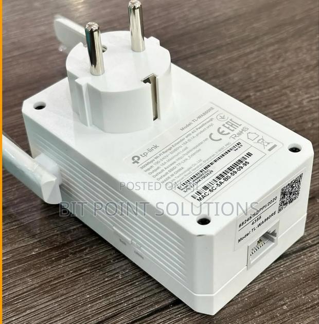 Tp-Link Wa860re 300mbps Wi-Fi Range Extender With Ac Passthrough - thumbnail 2