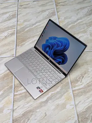 Laptop HP Pavilion 13 8GB AMD Ryzen 5 SSD 512GB