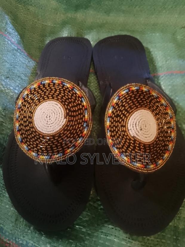 Handmade Masai Sandals With Nice Decoration Available - thumbnail 8