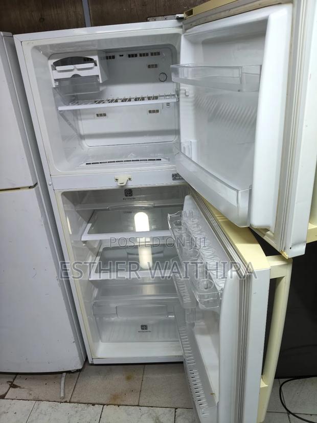 White Samsung Fridge on Sale - thumbnail 2