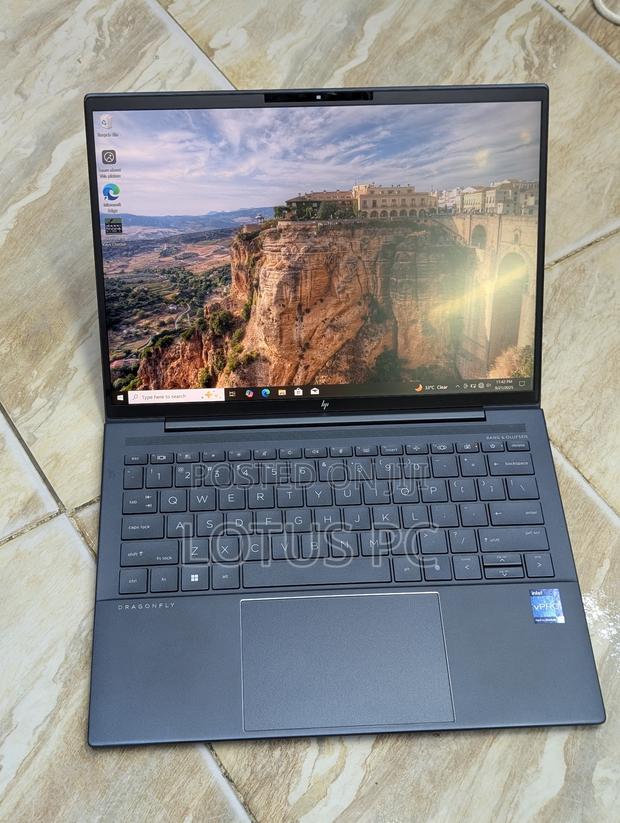 Laptop HP Dragonfly G3 16GB Intel Core I7 SSD 512GB - main view