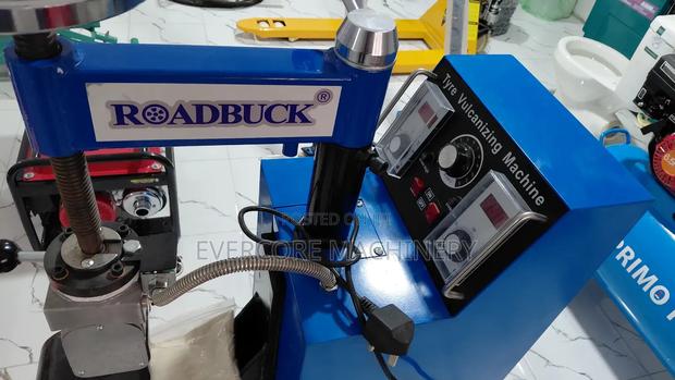 Roadbuck Italy Tyre Vulcanizing Machine Heavy Duty. - thumbnail 3