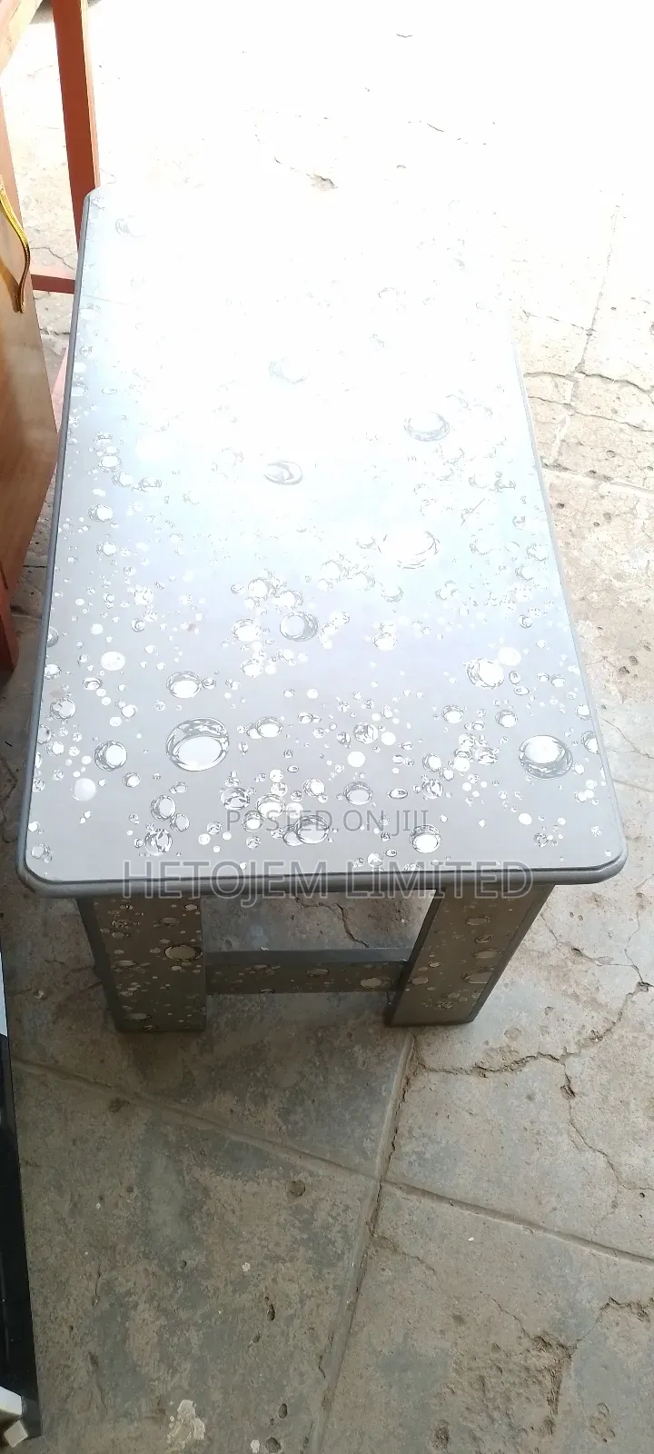 Meza Imara Na Ya Kifahari at 3498