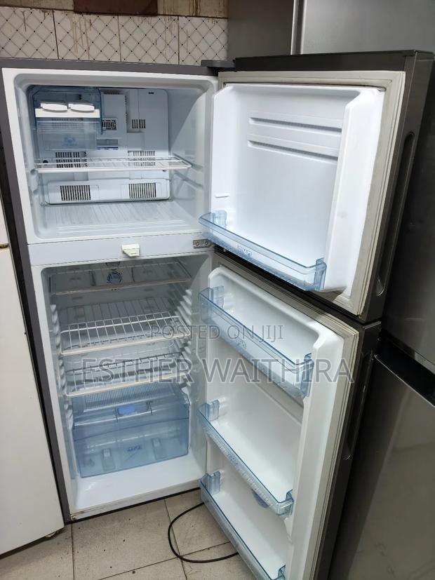Von Super Clean Silver Double Doors Fridge - thumbnail 3