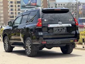 Toyota Land Cruiser Prado 2.8 2019 Black