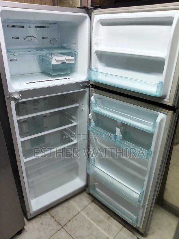Smart Cooler Samsung Double Doors Fridge - thumbnail 4