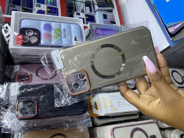 Mocca Strong Magnetic for iPhone 11 +Camera Lens Protector and Stand - thumbnail 2