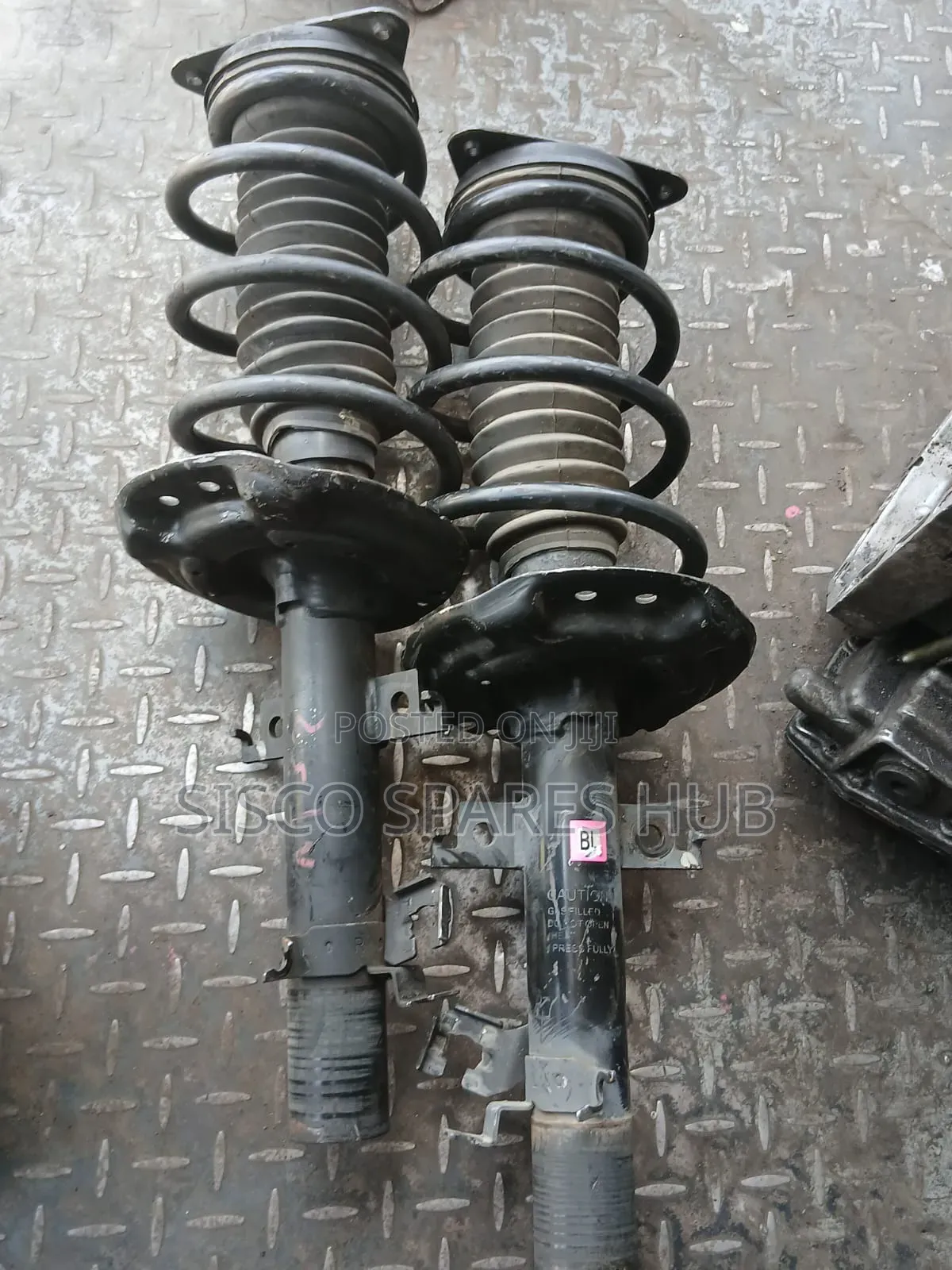 Front Shocks Xtrail Nt32