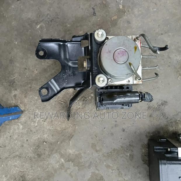 Vitz/Ractis 2010 Abs Pump Motor. - thumbnail 2