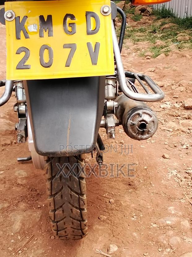 Honda CBR 2023 Red - thumbnail 4