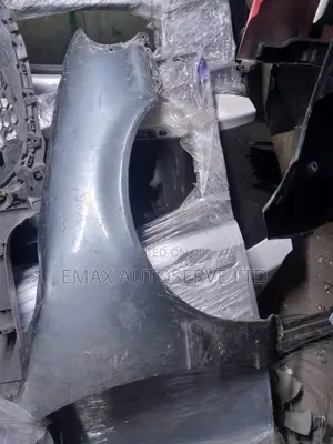 Toyota 110 Fender / Wing