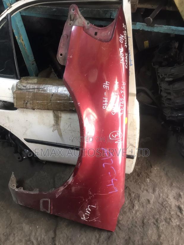 Toyota 110 Fender / Wing - thumbnail 2