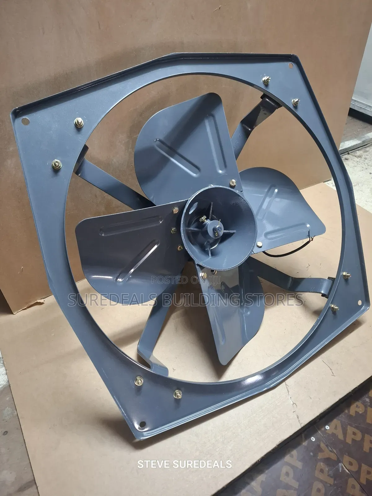 Heavy-Duty Industrial Exhaust Fan 24 Inches
