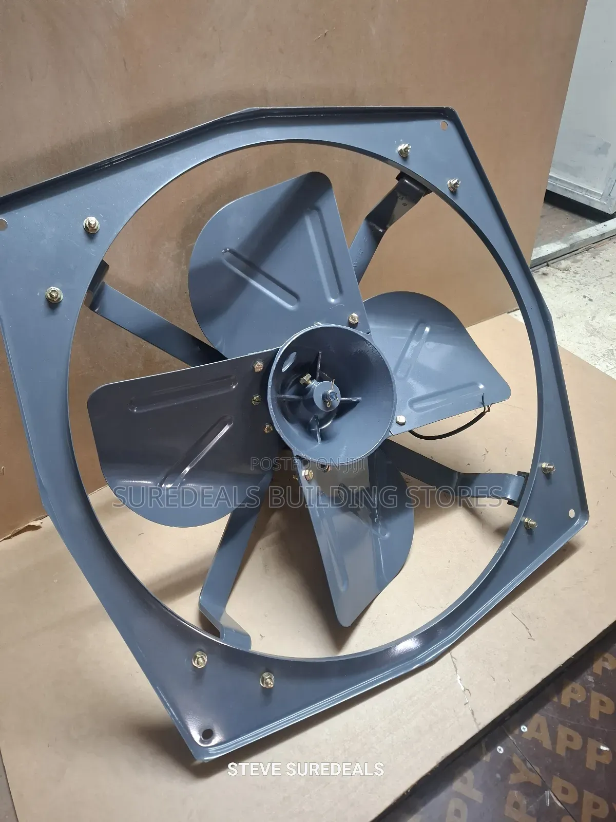 Heavy-Duty Industrial Exhaust Fan 24 Inches