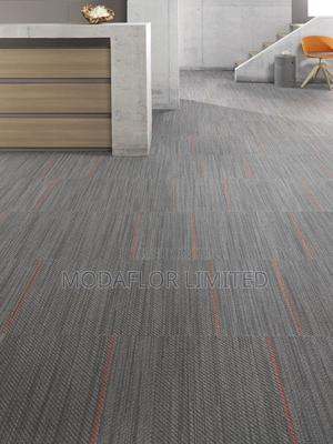 Elegant Durable Carpet Tiles – Easy to Clean Flooring - thumbnail 2