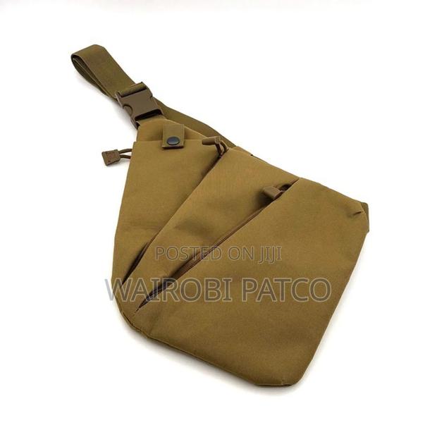Close Fitting Slung Chest Bags - thumbnail 3