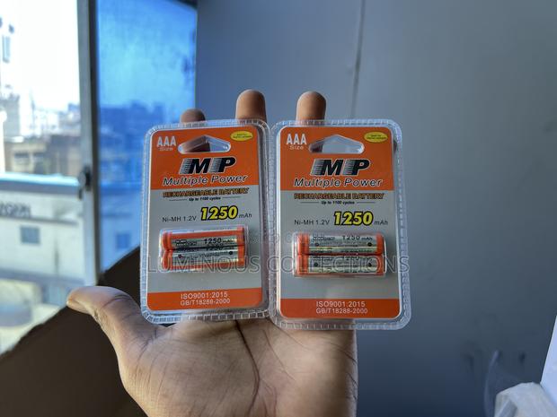 Long Lasting. Mp Battery Charger+ 4 Free Batteries - thumbnail 3