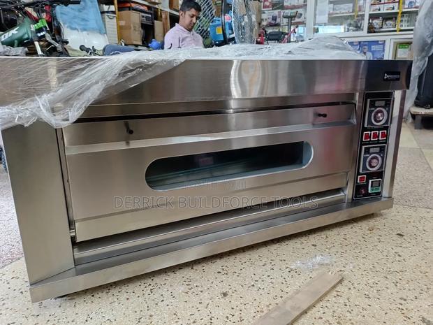 Premier Commercial Oven Single Deck - main view