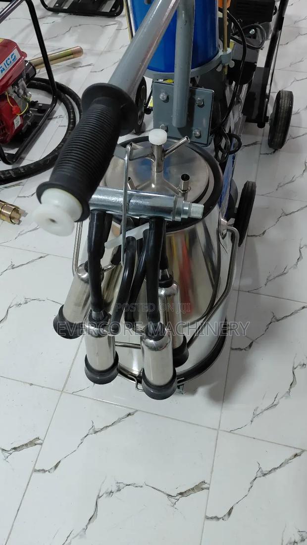 Milano Single Cow Milking Machine Electric Powered. - thumbnail 3