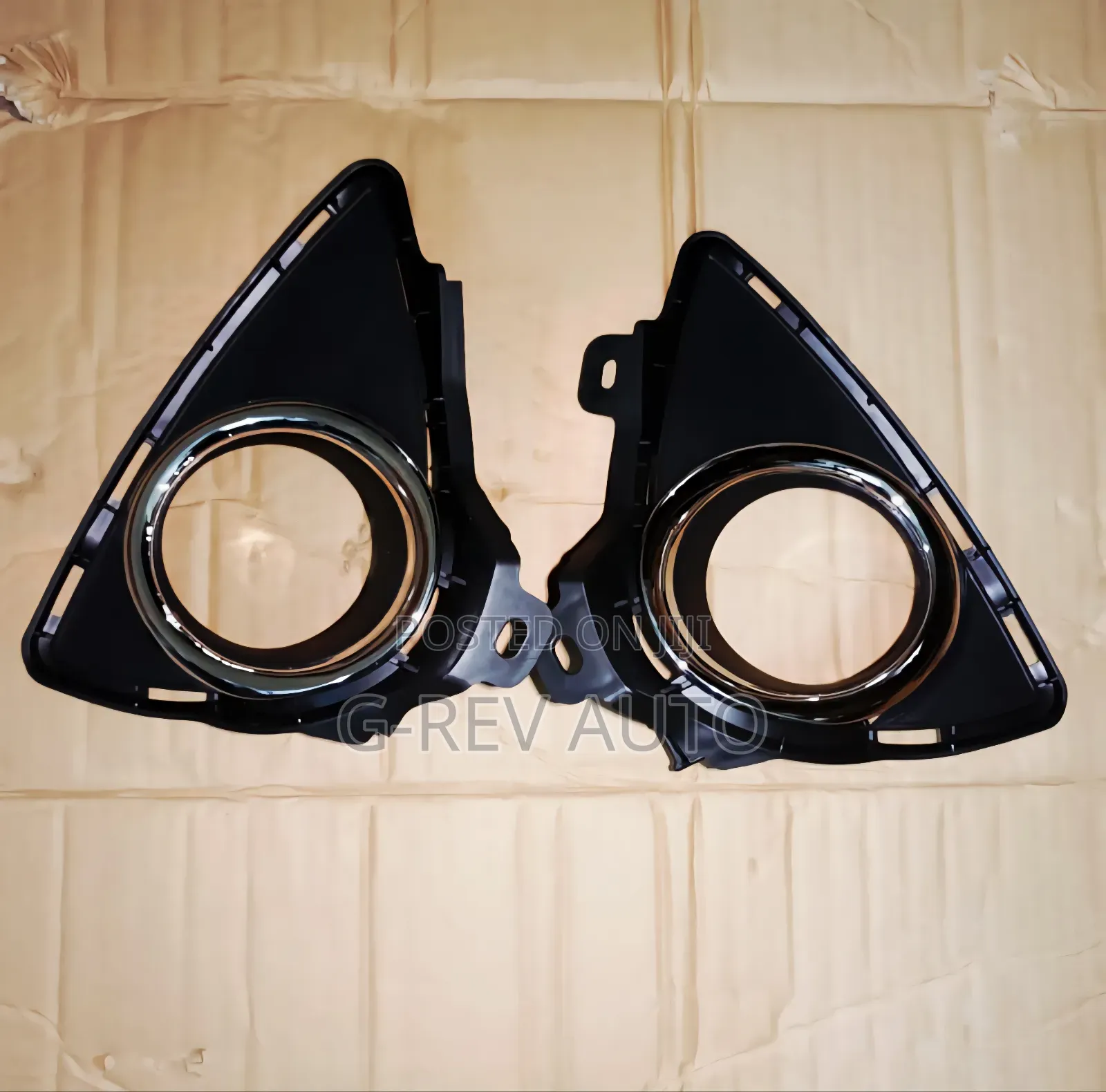 Auris Foglights Covers in Stock.
