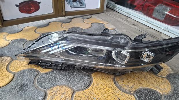 Toyota Harrier Headlight 2014/2015/2016 Part No.147