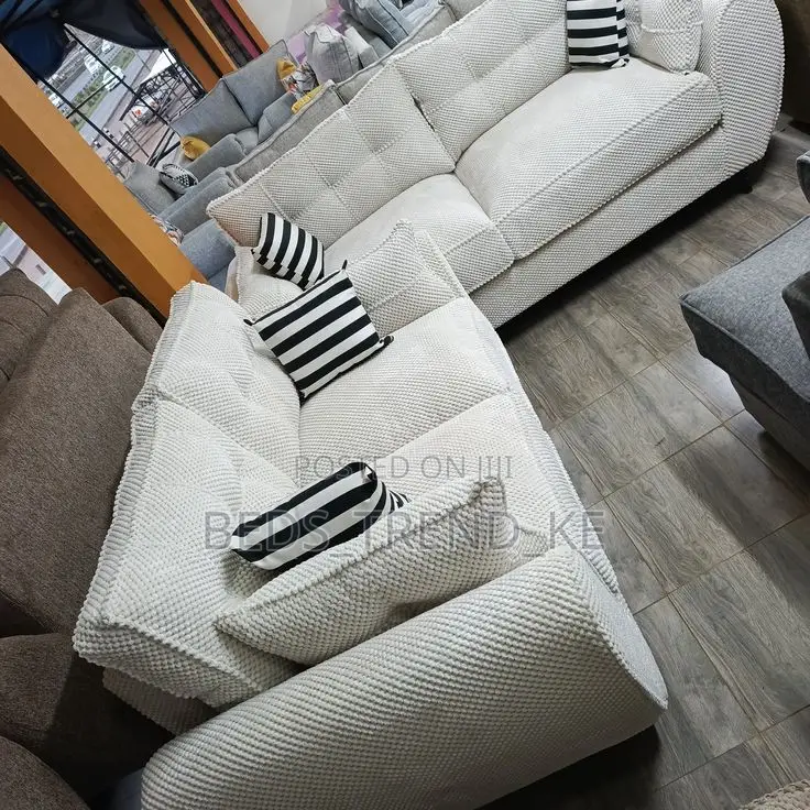 Inviting Mayai Designed 5 Seater 2,3