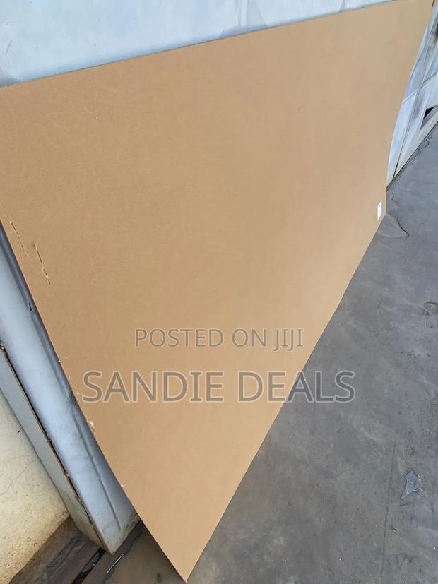 2mm Clear Perspex Sheet - thumbnail 2