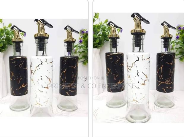 *Marble Oil Jar 
