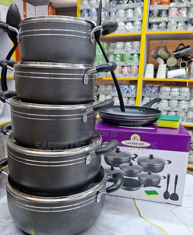 Tc Non-Stick Cookware Set Sizes:20,22,24,28 30cm - Casserole Size - main view