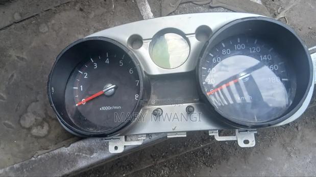 Ex Japan Nissan Dualis Clock