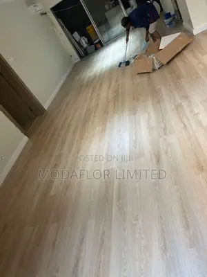 Laminate Flooring for Homes Offices – 8mm 12mm