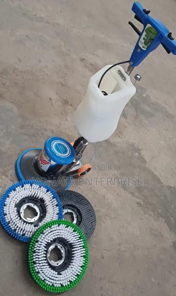 Heavy Duty Floor Scrubber With All Brushes - main view