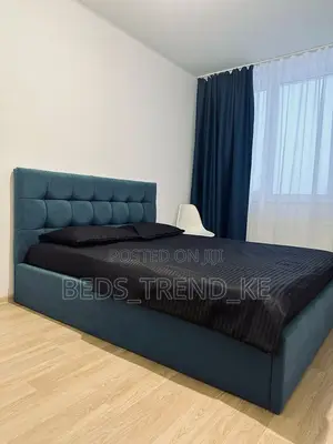 Modern Casual 5 by 6 Bed
